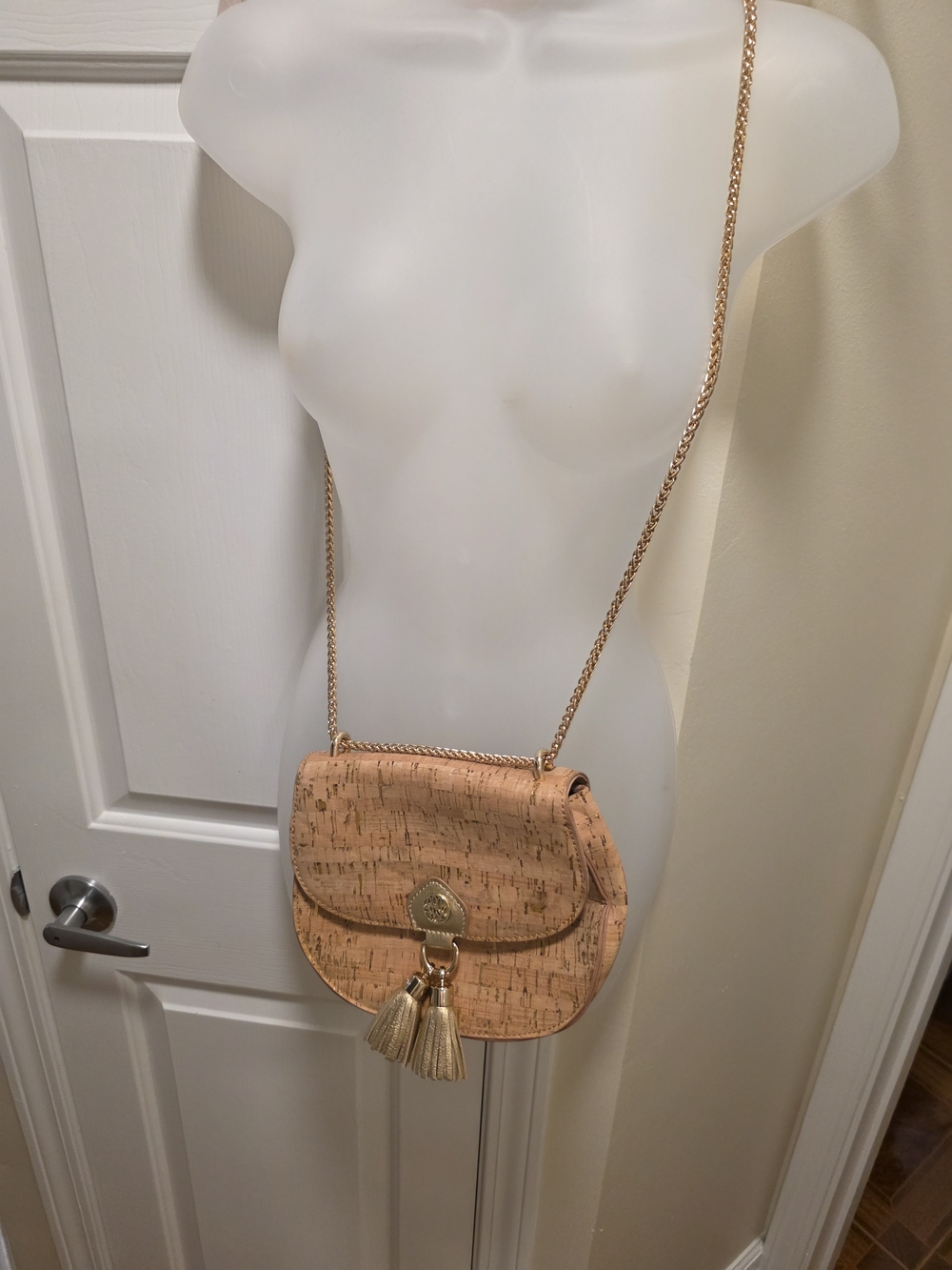 Lilly Pulitzer Cork Crossbody Bag with Tassel - Nude EUC